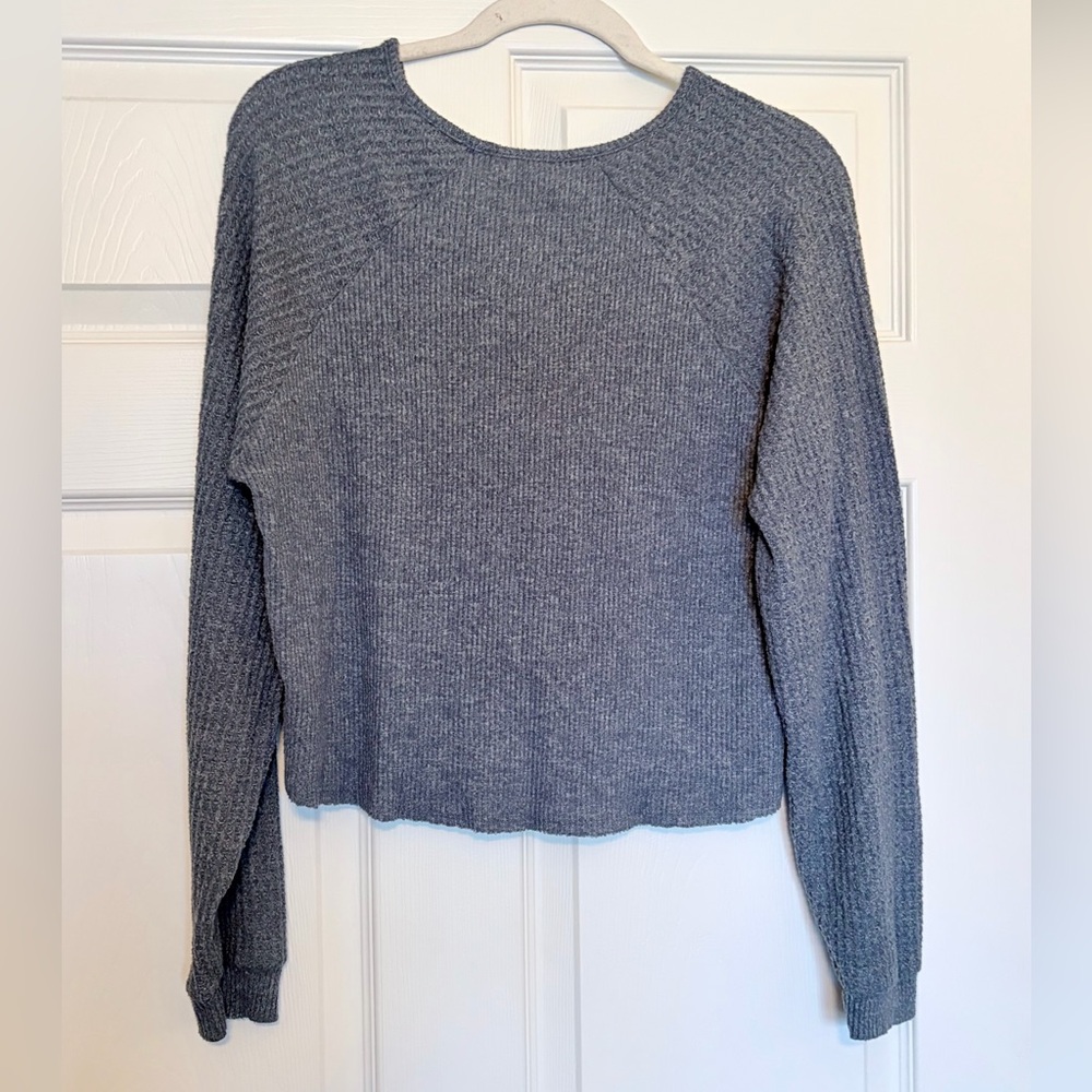 American Eagle Blue-Gray Knit Cropped Sweater — Size S - Picture 2 of 5